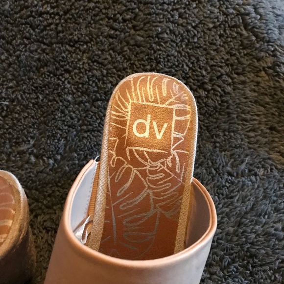 Wedges BV name - Picture 2 of 3